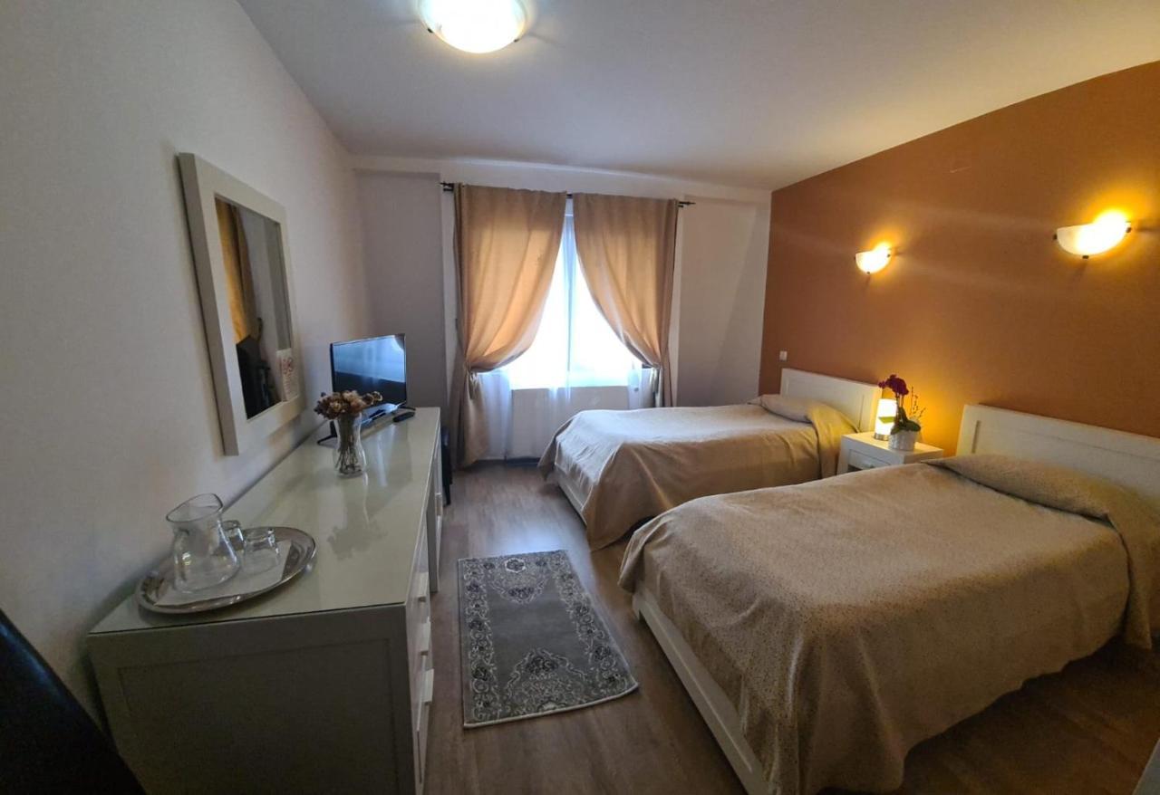 Ramona Hotel Gura Humorului Luaran gambar