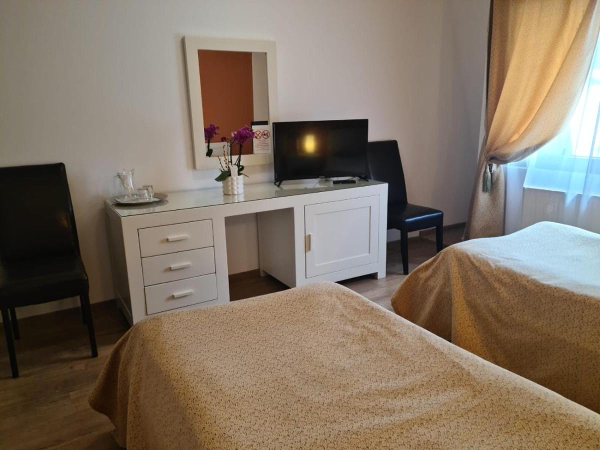 Ramona Hotel Gura Humorului Luaran gambar